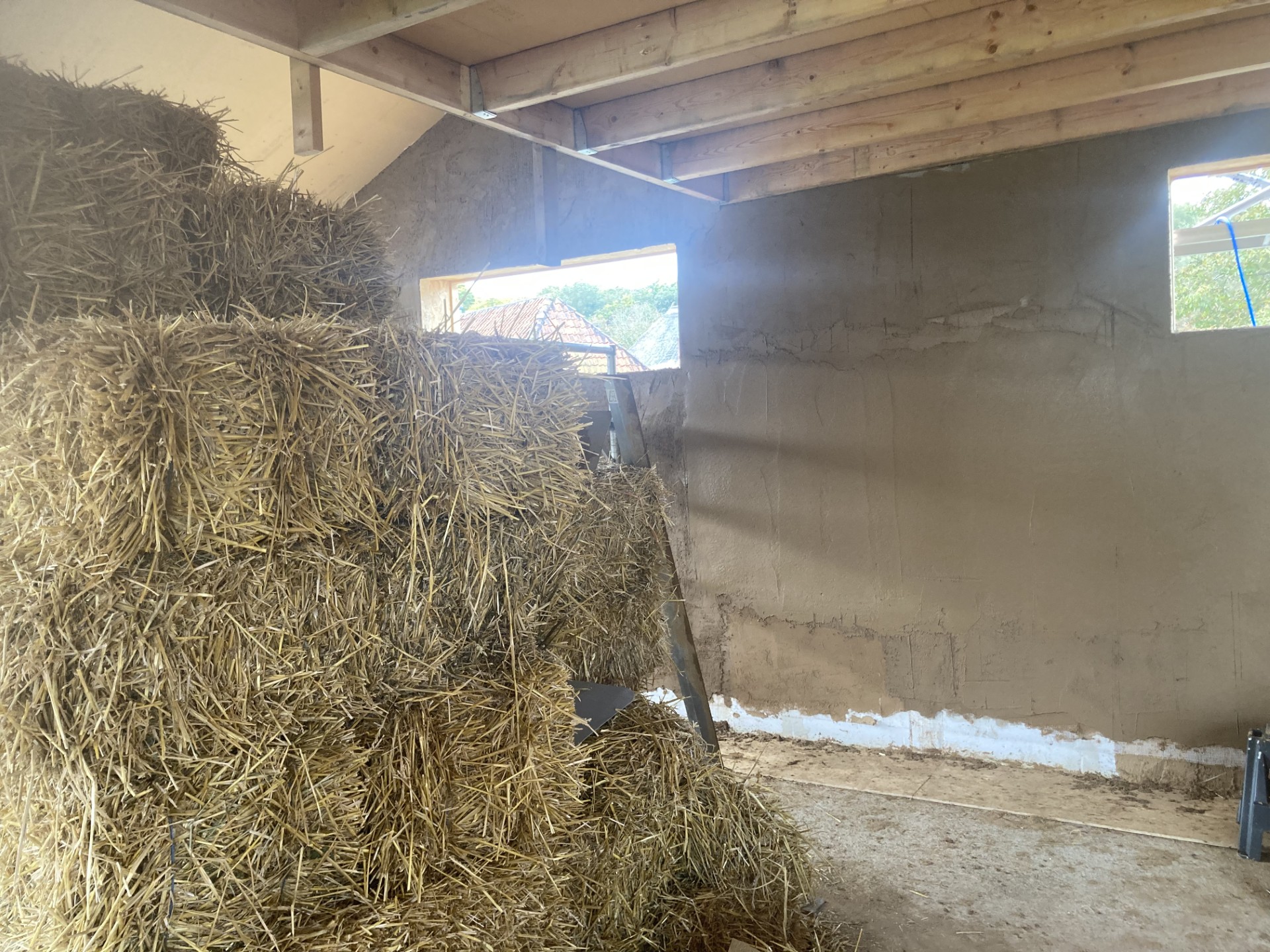 Bouwen met stro en leem; goed voor mens en milieu