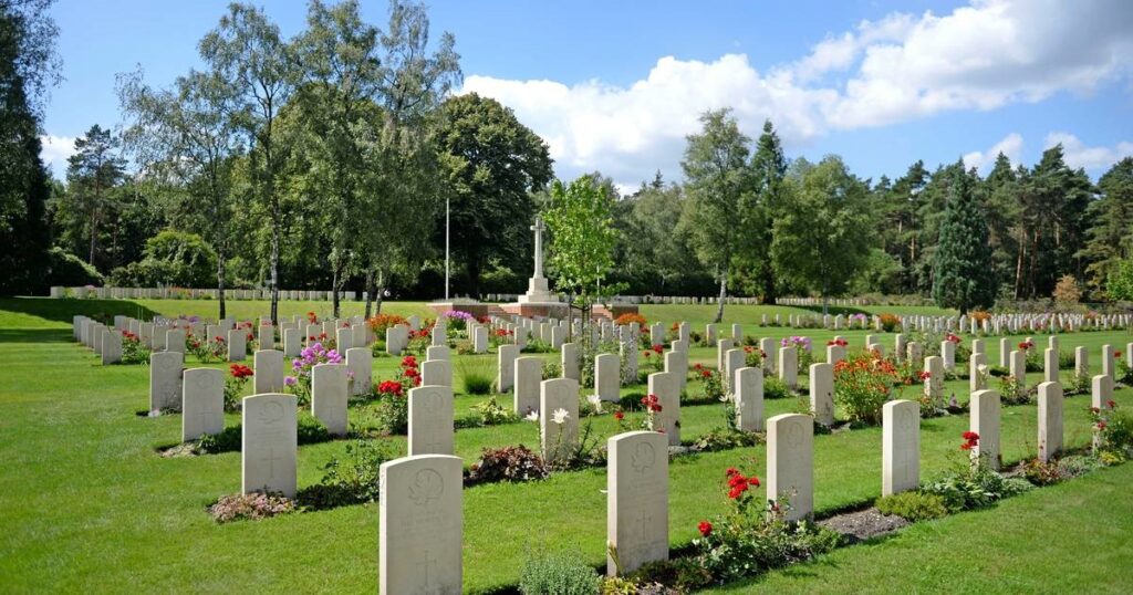 Informatiecentrum Canadese Begraafplaats in Holten geeft elk graf een gezicht