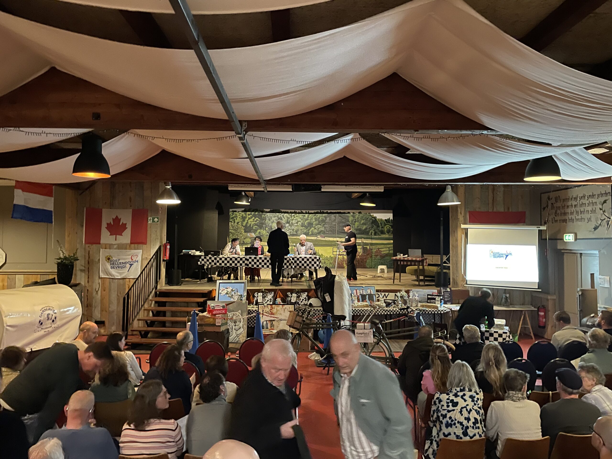 Helders noaberschap brengt flink bedrag bij elkaar voor Hellendoorn bevrijd!