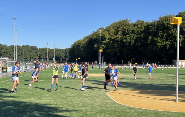 Het is steeds moeilijker om vrijwilligers te krijgen; maakt niet uit voor wat