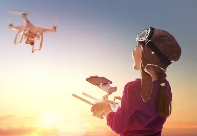 Aan de slag met drones tijdens de ZINiN workshop ‘Drones’ (10-12 jaar)