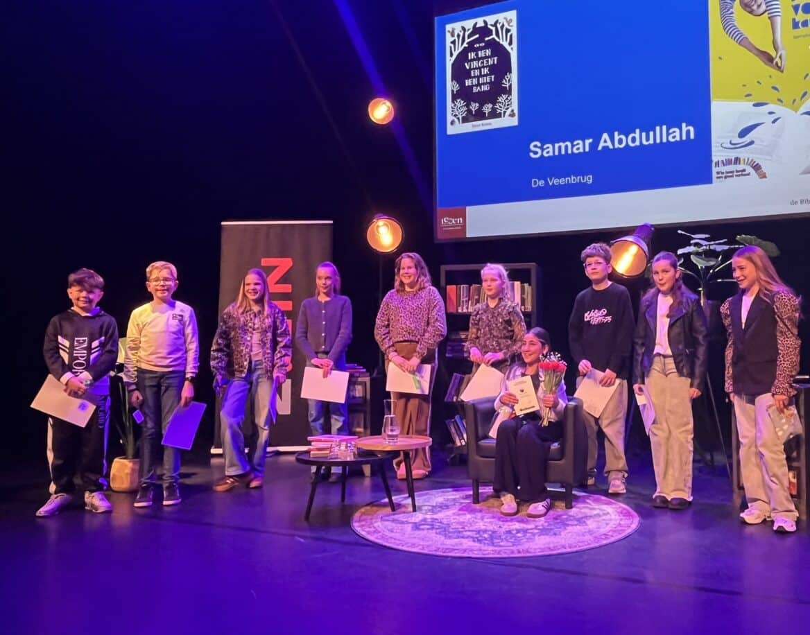 Sophie Aangeenbrug en Samar Abdullah voorleeskampioenen