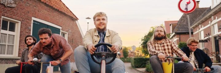 Groot feest met de Poelepetaten in Dialectcafé