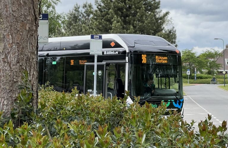 Geen bus naar Rijssen in zomervakantie?