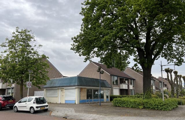 Boom houdt bouw tegen